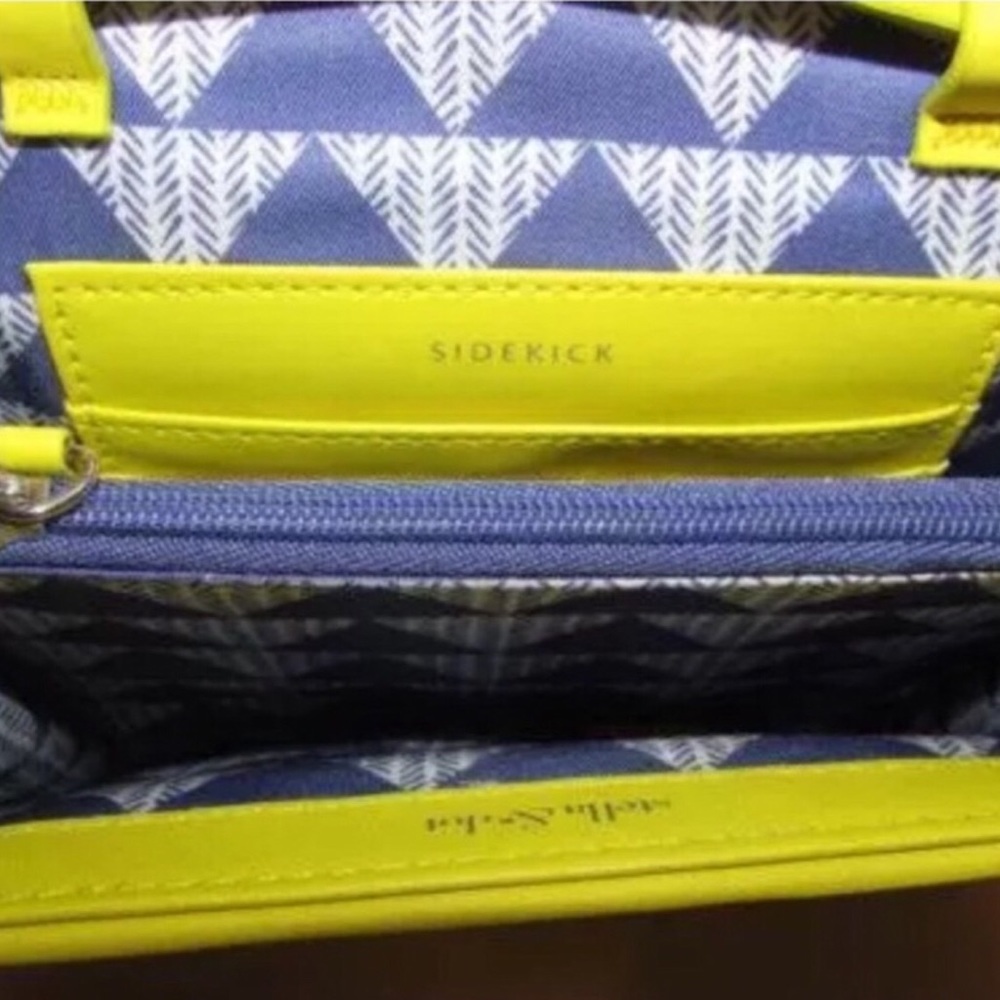 Sidekick Crossbody Bag NWOT - Picture 3 of 5